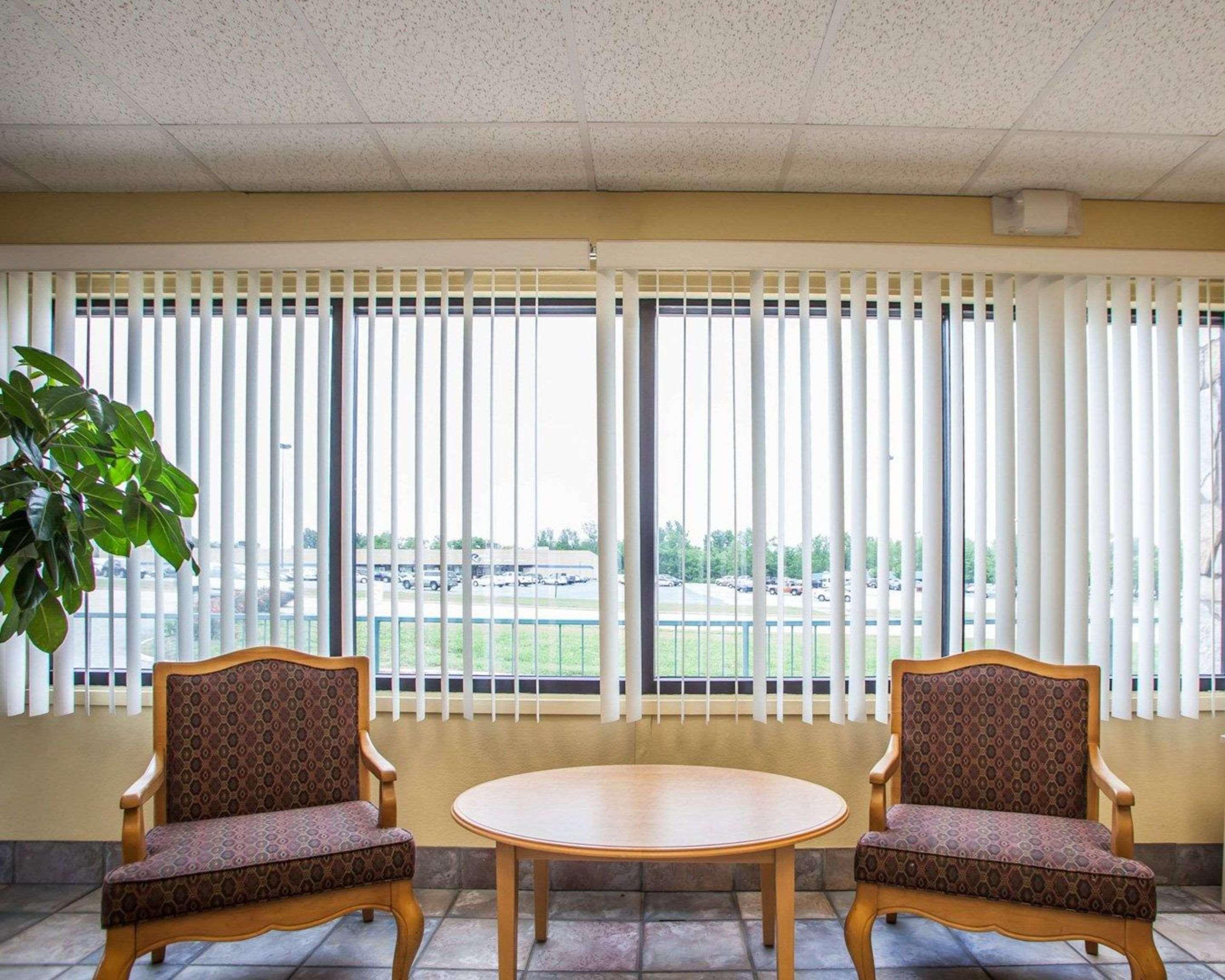 Relax Inn Saint Charles Экстерьер фото